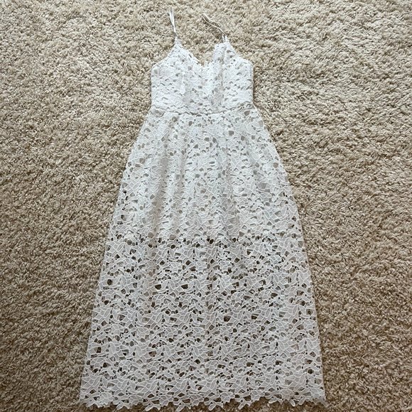 The Lace Midi Dress ASTR The Label - Picture 3 of 3